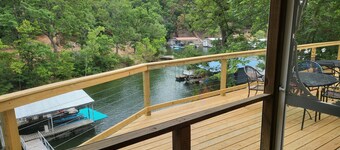Private Lake Home at end of cove - Sleeps 16!