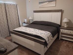 3 bedrooms, bed sheets