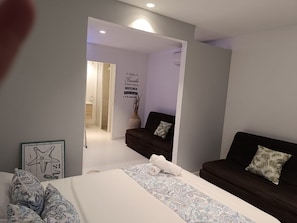 Family Studio Suite | Individually decorated, individually furnished, WiFi - Apartamentos Ingrid (San Andrés)