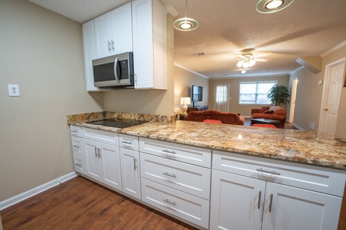 No Cleaning Fee-Apartment for Rent-Travel Nurse/Medical Staff welcome