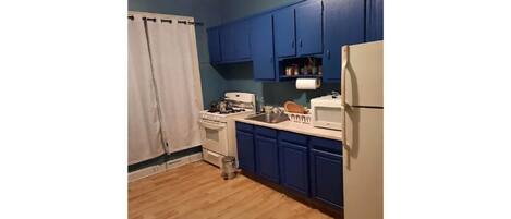 Fridge, microwave, dishwasher