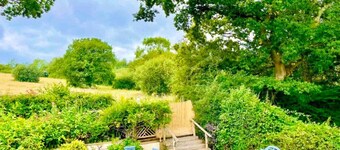 EXEC DETACHED,HOT TUB,CINEMA ROOM,POOL TABLE