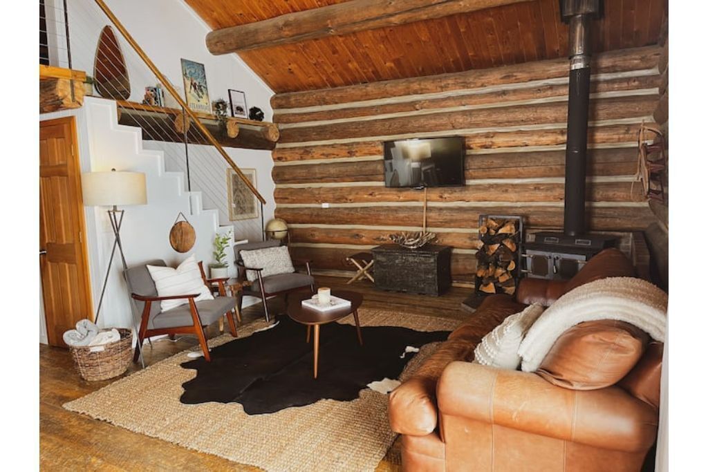 Cozy, Modern Log Cabin Getaway ~ 20 Min to Winter Park