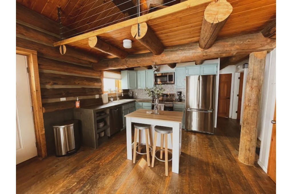 Cozy, Modern Log Cabin Getaway ~ 20 Min to Winter Park
