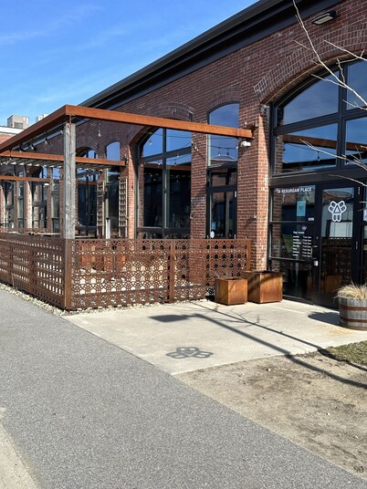 Spacious 3 BR in Portland's Libbytown!