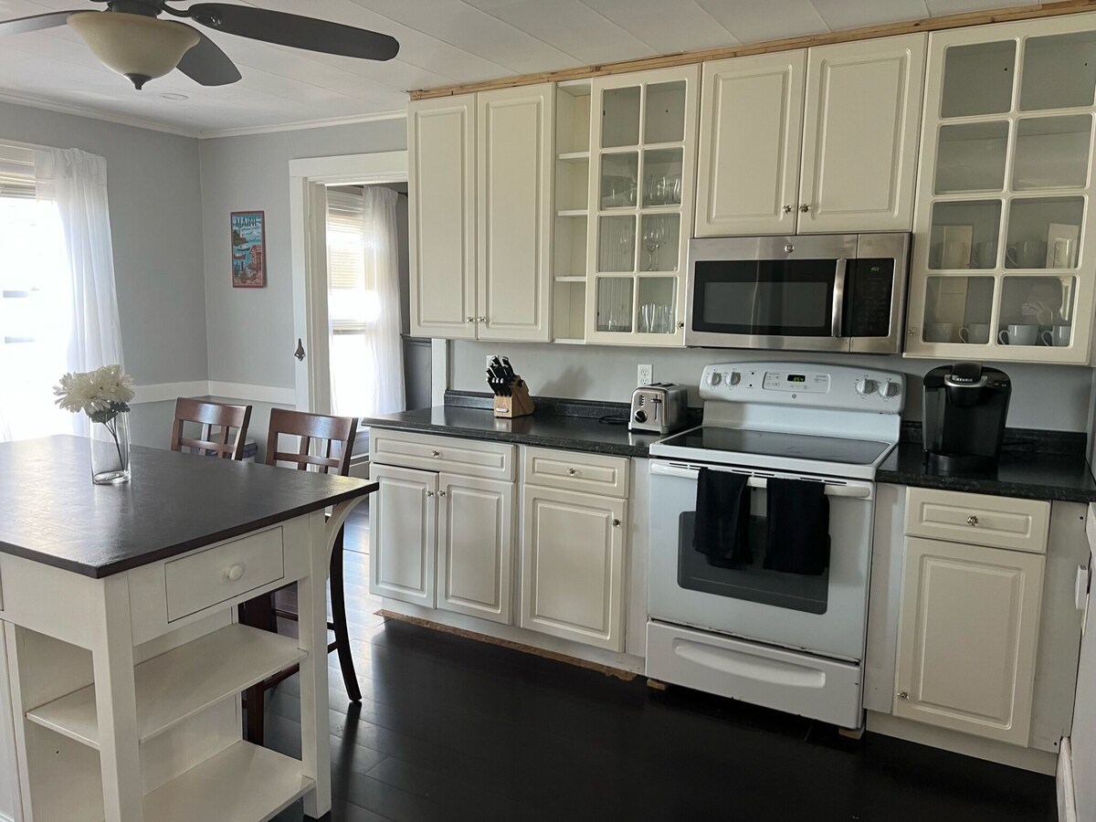 Spacious 3 BR in Portland's Libbytown!