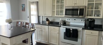 Spacious 3 BR in Portland's Libbytown!