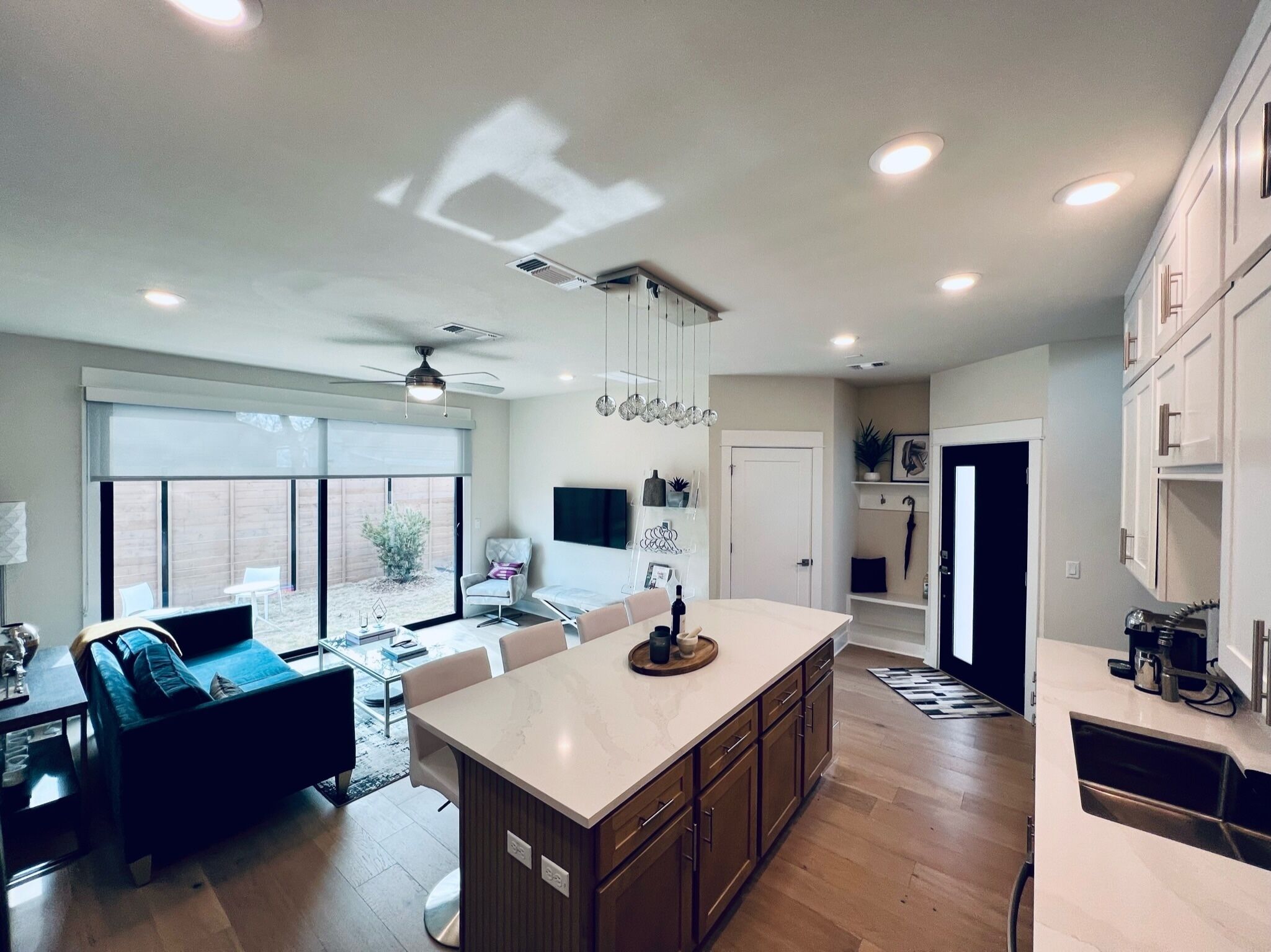 Brand new home in ideal location to explore Austin