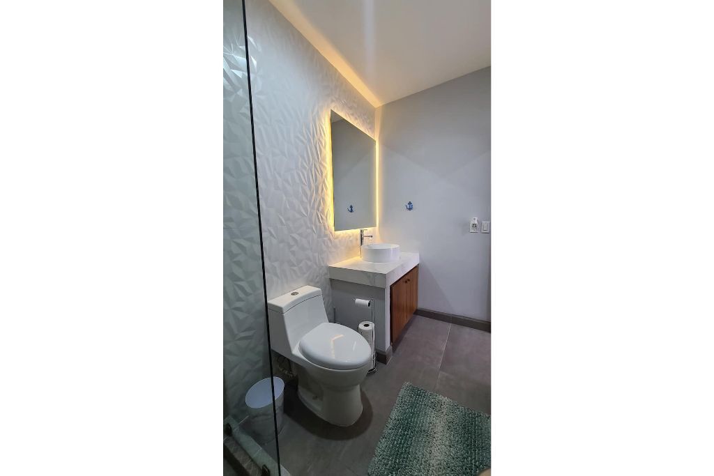 Fantastic Oceanview Penthouse Private deck & Spa