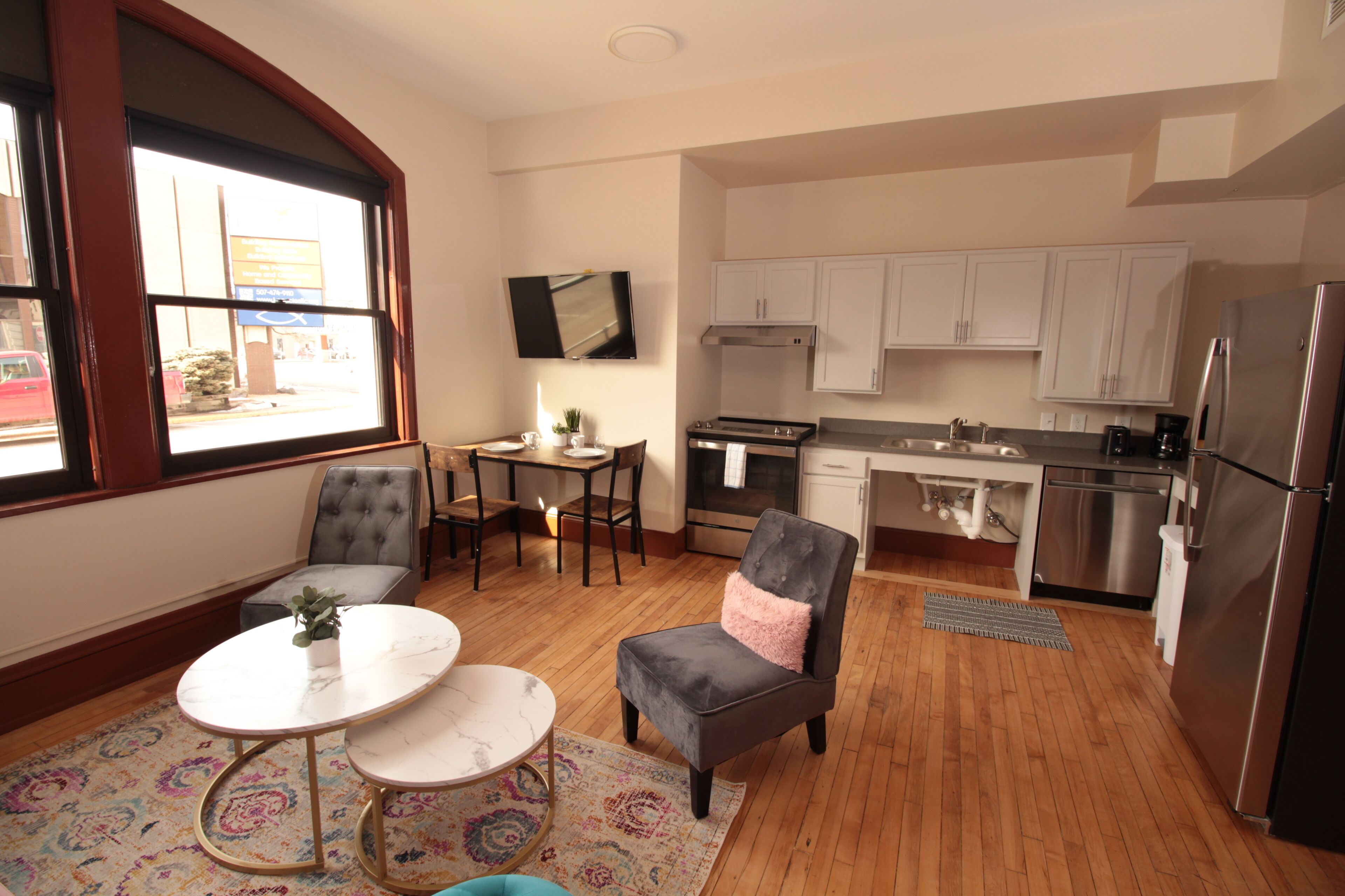 The Exchange 12 | Historic Bldg, 1 BR ADA, Dwntwn