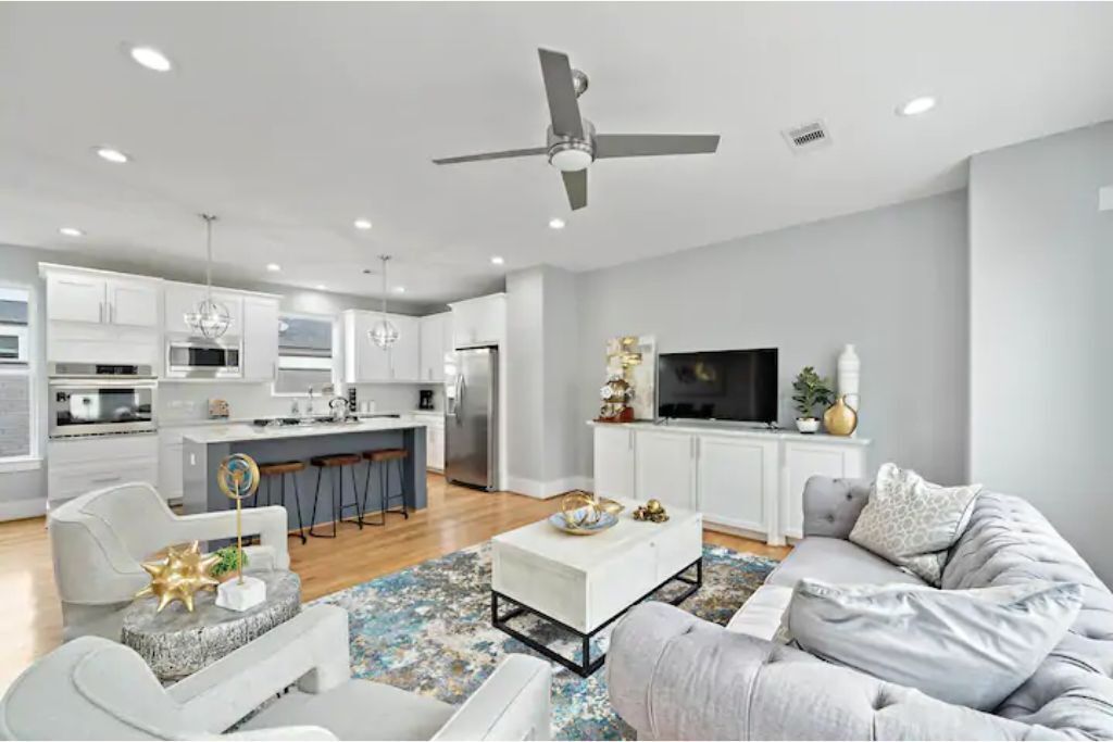Heights Townhome Modern Comfort 3Bd/3.5Ba walkable