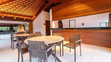 Chalet | Outdoor dining