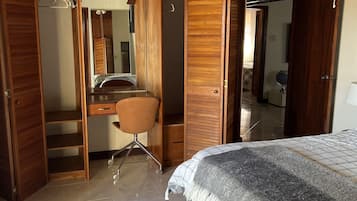 3 habitaciones, tabla de planchar con plancha y wifi gratis