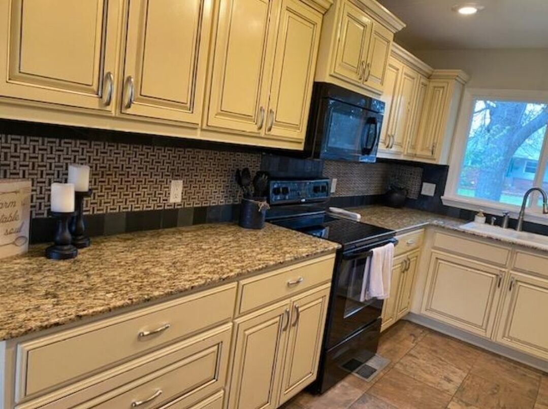 Newly Furnished 3BR/1.5 Bath Cozy Home