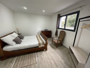 1 غرفة نوم وملاءات أسرّة