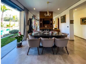Dining - A Majestic Getaway: 5-Room Villa FIORI (Marrakesh)
