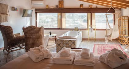 Hotel Castillo-Palacio de Bulbuente