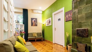 Fireplace - Cabbage Hostel (Belgrade)