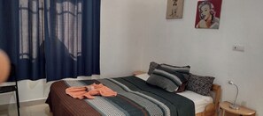 2 chambres, bureau, fer et planche à repasser, Wi-Fi