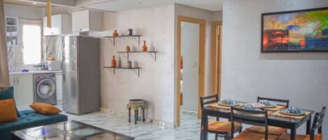 تناول الطعام