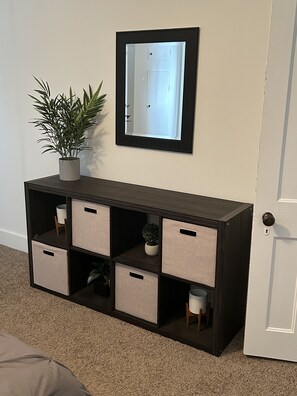 3 bedrooms, iron/ironing board, bed sheets