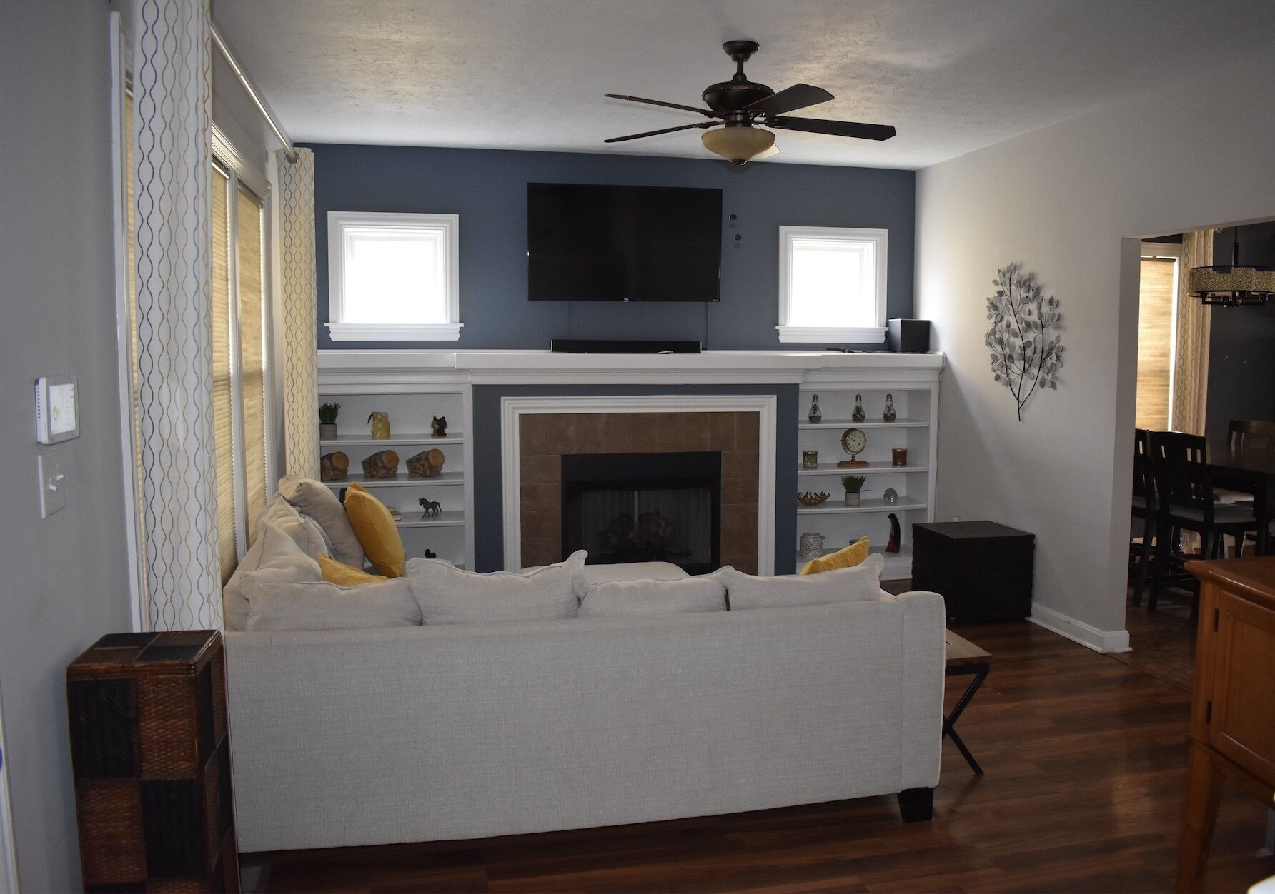 Indy Charm - 4 bedroom 2 bathroom home