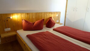 1 quarto, roupa de cama