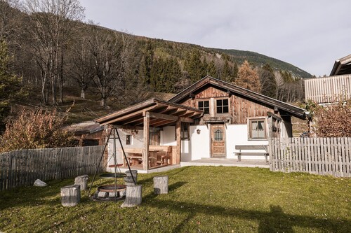 Rossweid Cottage