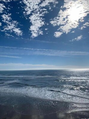 海灘、躺椅