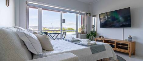 1 多间卧室、办公桌、熨斗/熨衣板、免费 WiFi