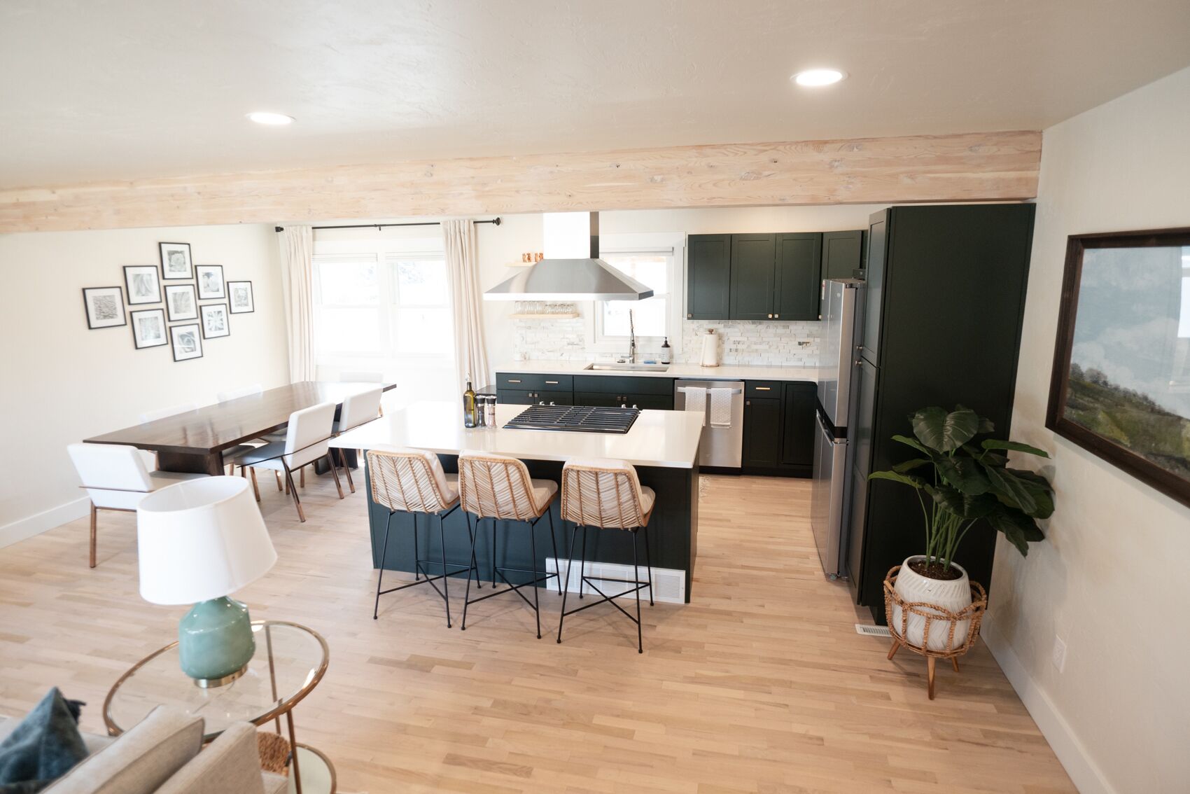 BILLINGS FAMILY RANCHER - Safe Location and Clean.