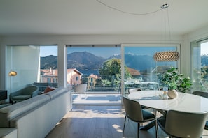 Dining - Modern House Apartment 4, Menaggio, Italy (Menaggio)