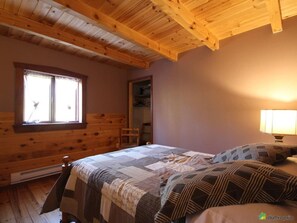 3 habitaciones, escritorio, wifi gratis y ropa de cama 