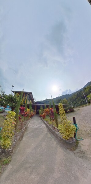 Exterior - Hosteria Soroma (Cumbaratza)