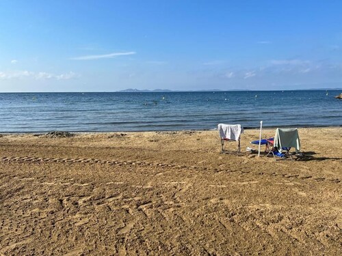 T2 cabin with sea view, 5 minutes from the beach