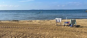 T2 cabin with sea view, 5 minutes from the beach