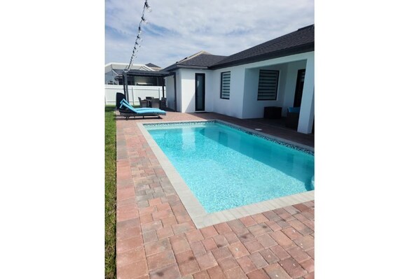 Beheizter Pool