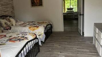 1 chambre, literie fournie