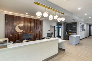 Lobby - Comfort Inn & Suites New Port Richey Downtown District (New Port Richey)