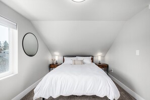 5 bedrooms, desk, iron/ironing board, free WiFi