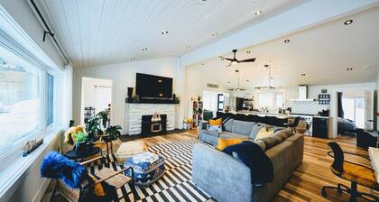 Newly Renovated Secluded Cottage