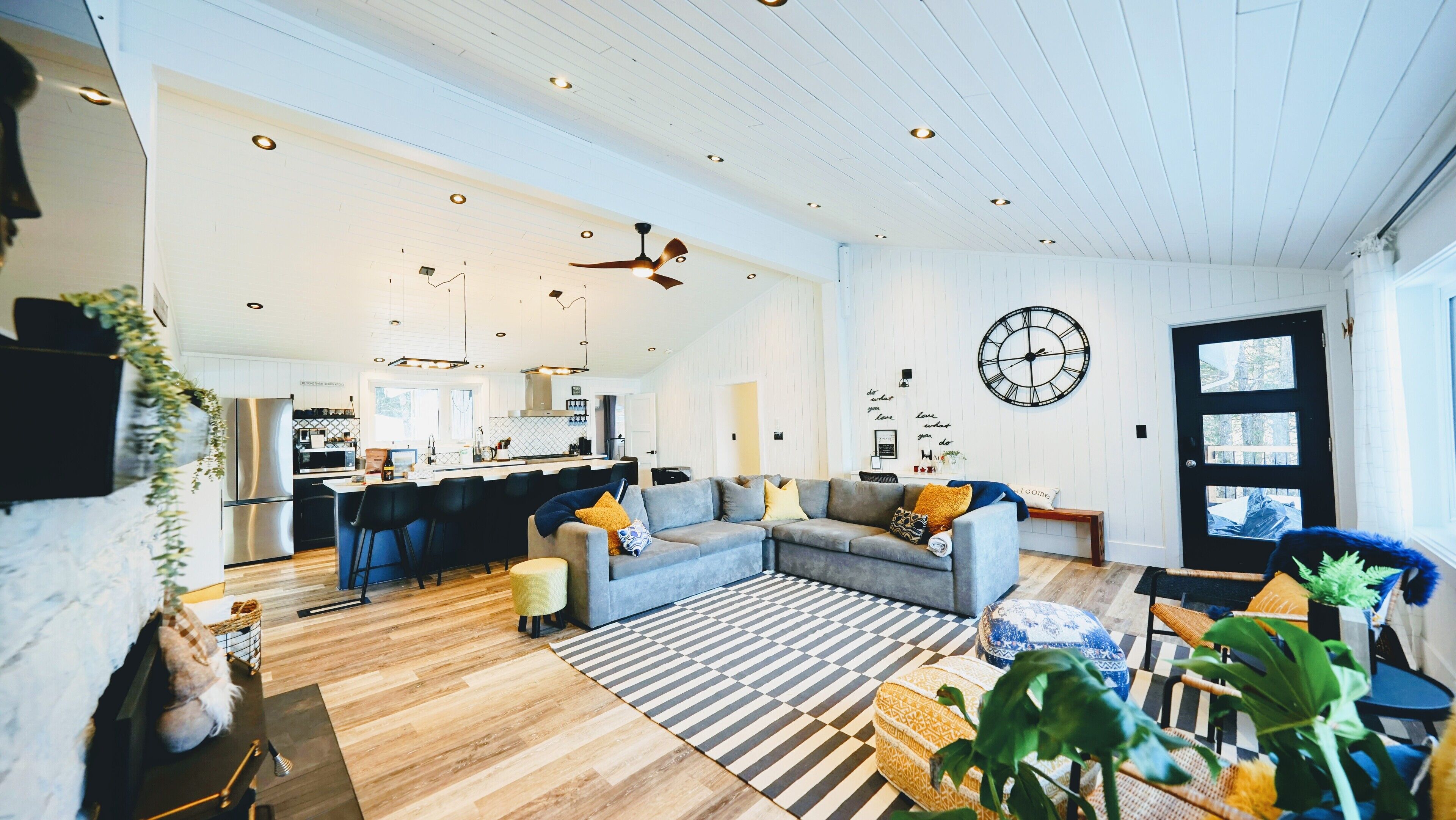 Newly Renovated Secluded Cottage