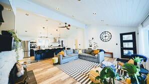 TV connectée, cheminée