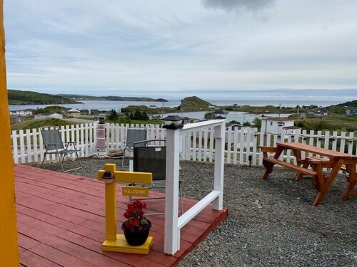 Adorable 2-bedroom guesthouse with an amazing view