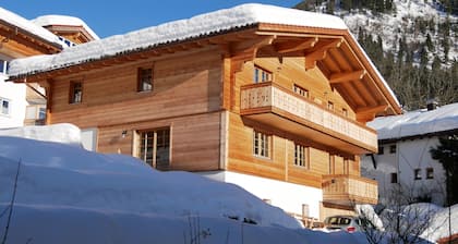 Ruhige Ferienwohnungen mit Traumblick in die Berge