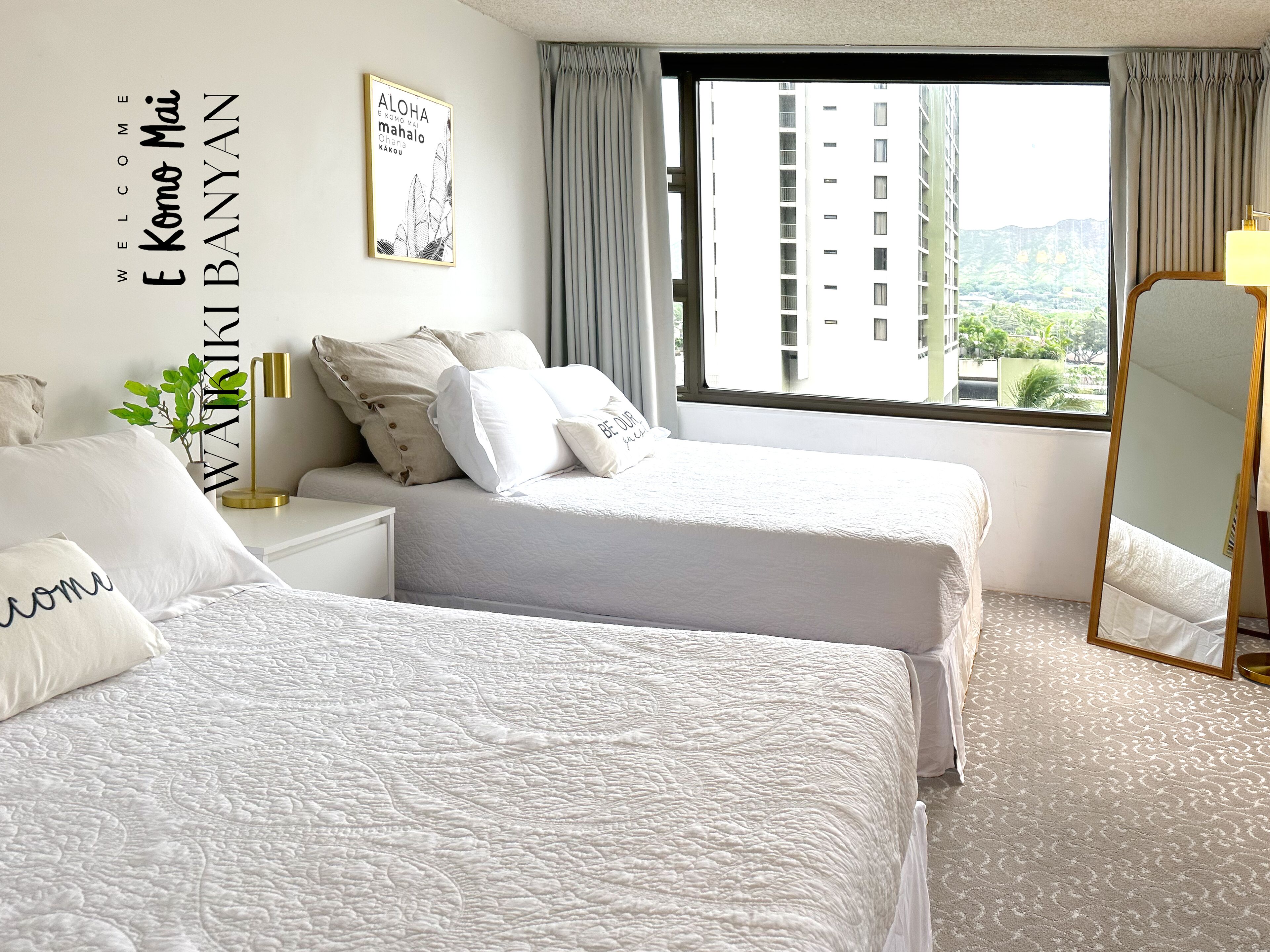 Stunning 1BD a block Waikiki Beach w/Free Parking