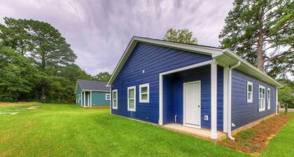 Cayce Sister Houses | Sleeps 14 | Mins to CAE