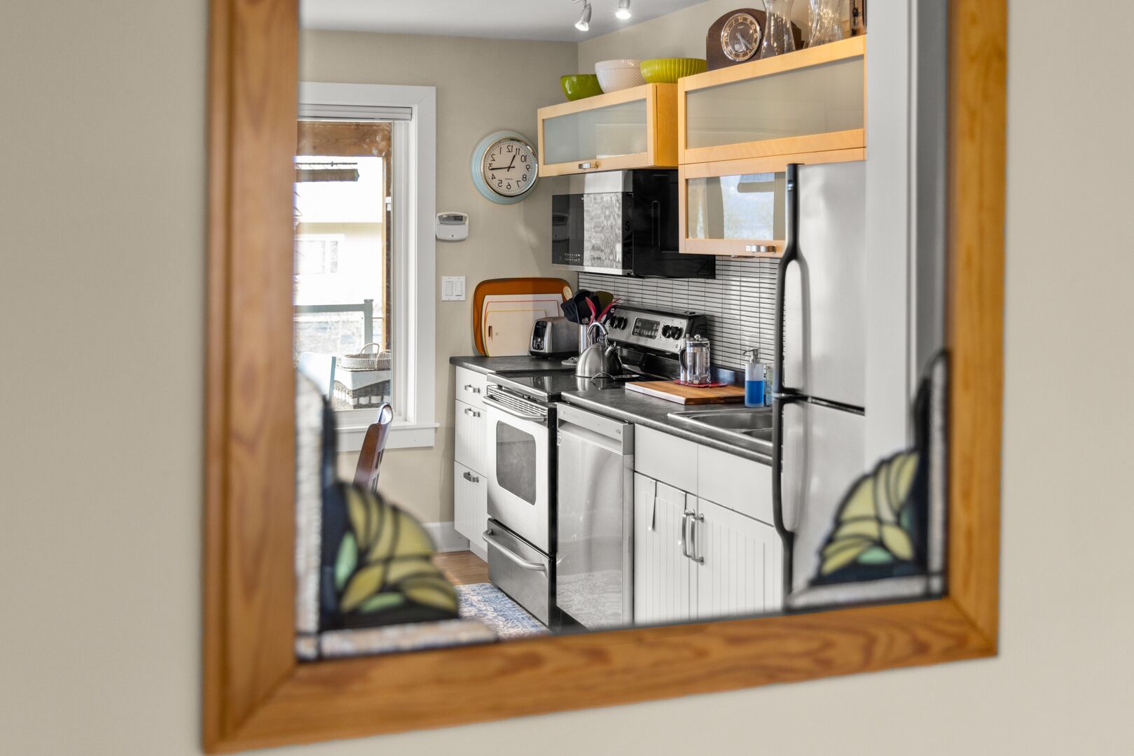 A Peaceful Suite Stay in Brentwood Bay