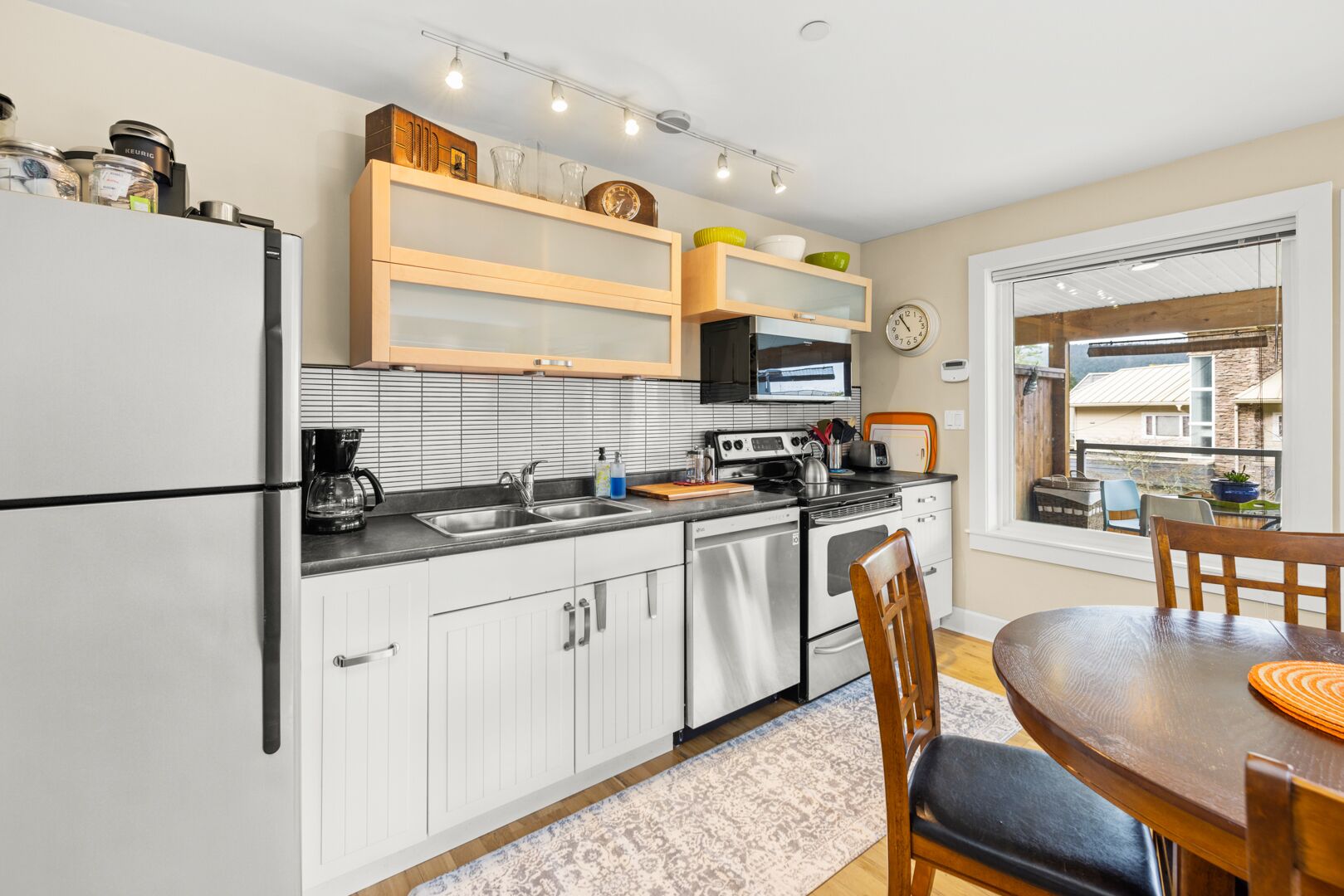 A Peaceful Suite Stay in Brentwood Bay