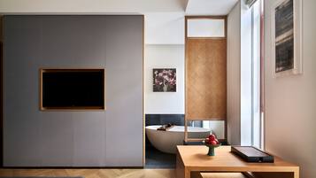 Yinya-Standard King | Living area | TV